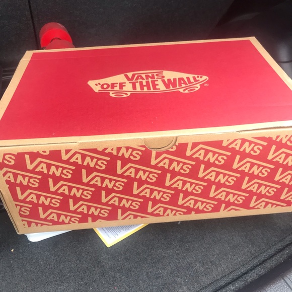 Vans Shoes - Red high top vans